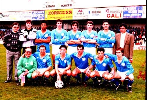 El equipo en el Estadio Municipal de Mahón.